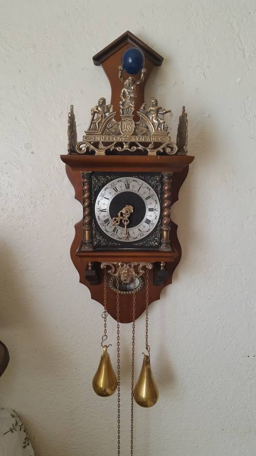 Cuckoo & Wall Clocks Zaandam Zaanse antique wall clock, working was